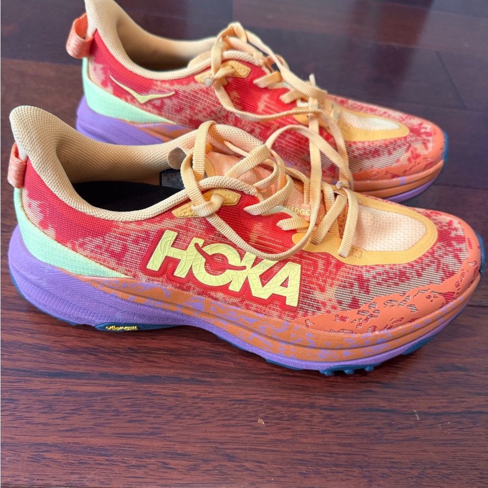 Hoka Speedgoat 6 (Women’s Size 8) - New Without Tags